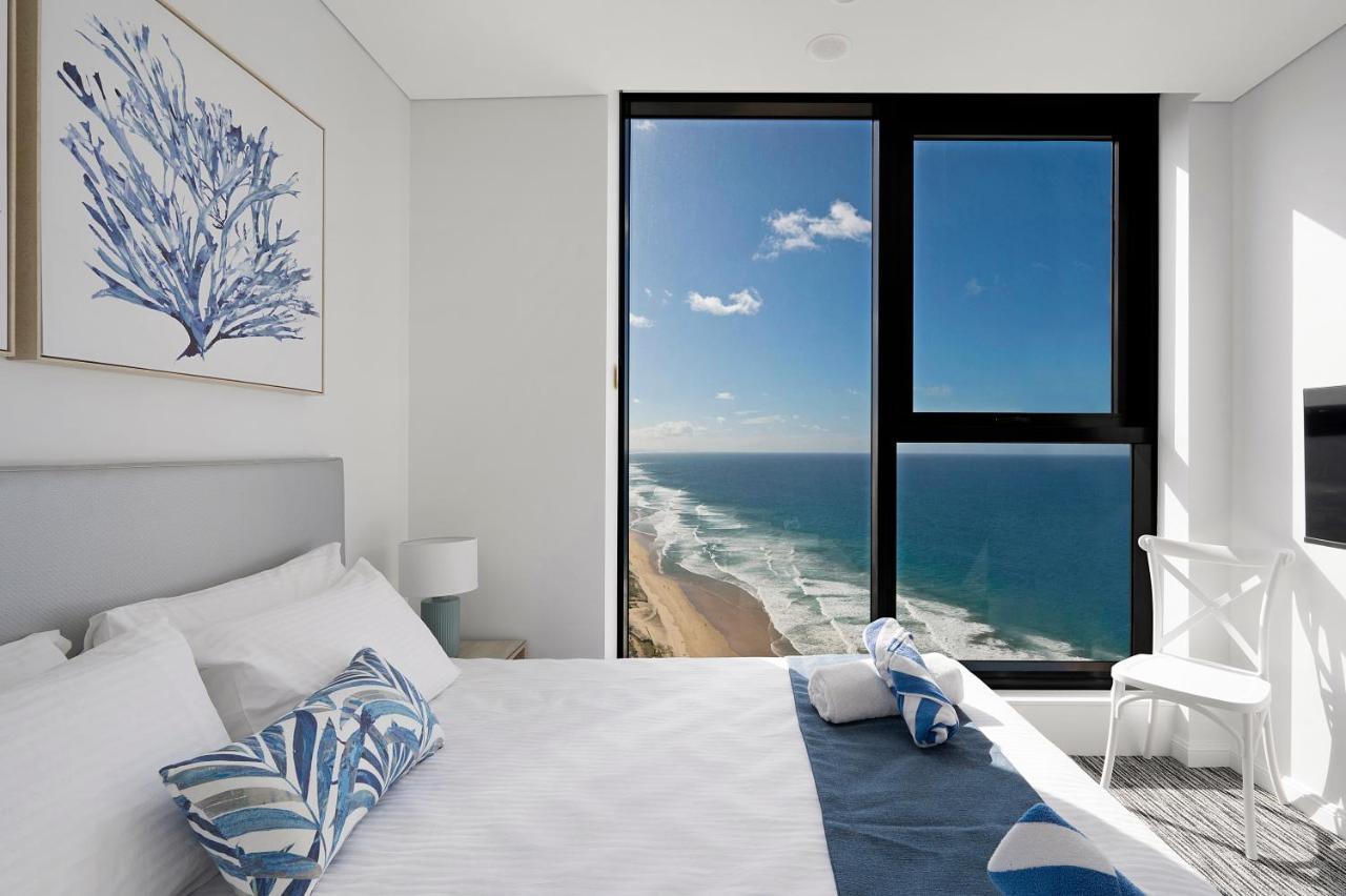 Sea View Beachfront Apartment In Surfers Gold Coast Bagian luar foto
