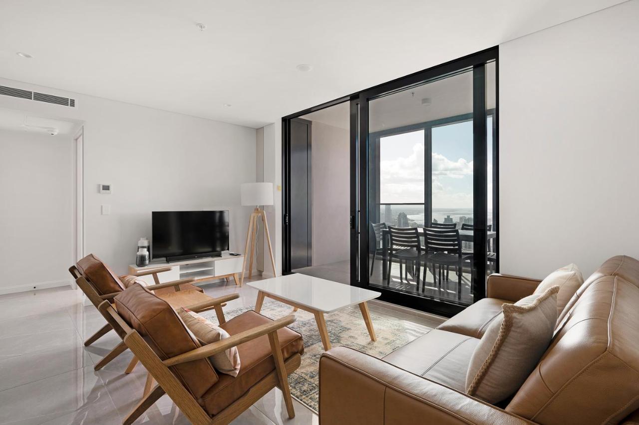 Sea View Beachfront Apartment In Surfers Gold Coast Bagian luar foto