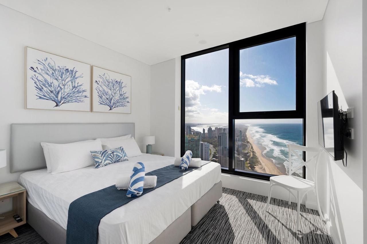 Sea View Beachfront Apartment In Surfers Gold Coast Bagian luar foto