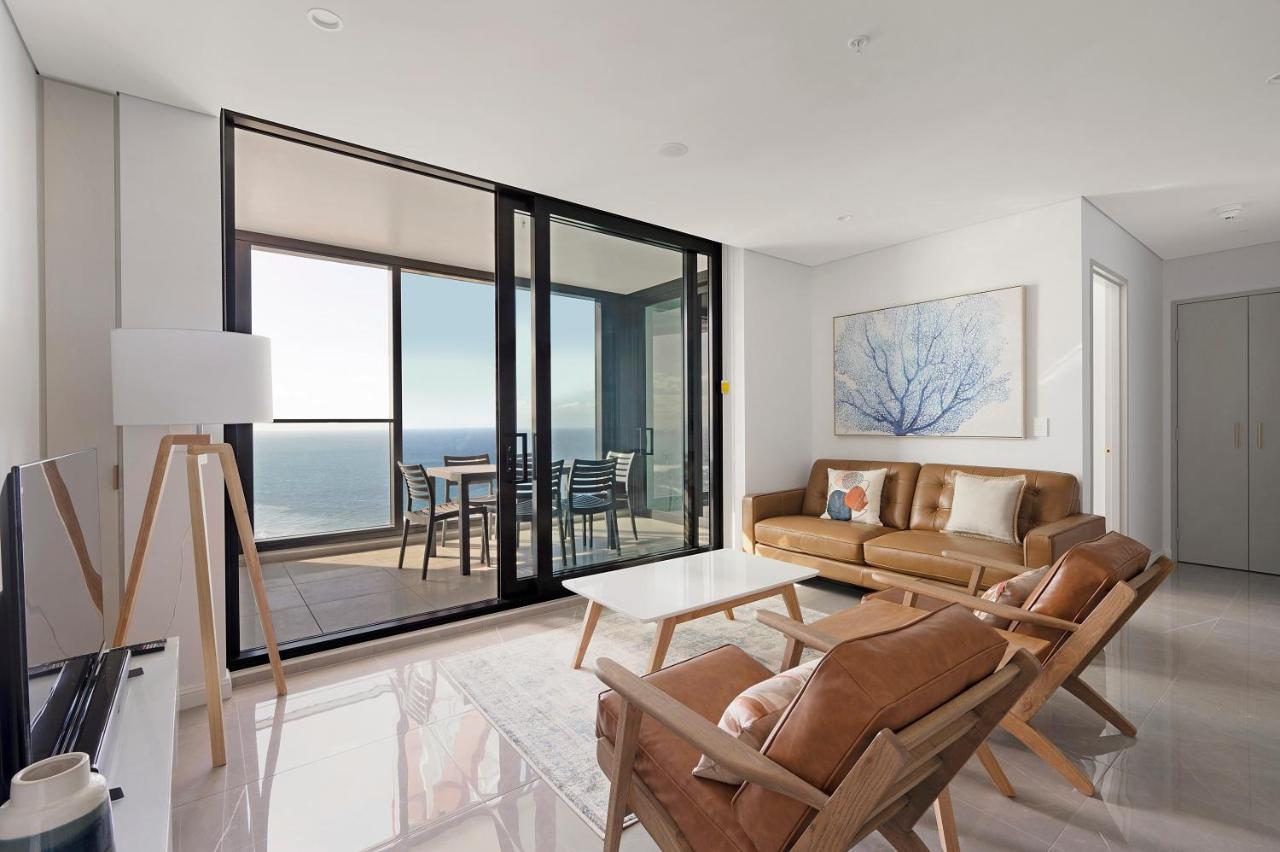 Sea View Beachfront Apartment In Surfers Gold Coast Bagian luar foto