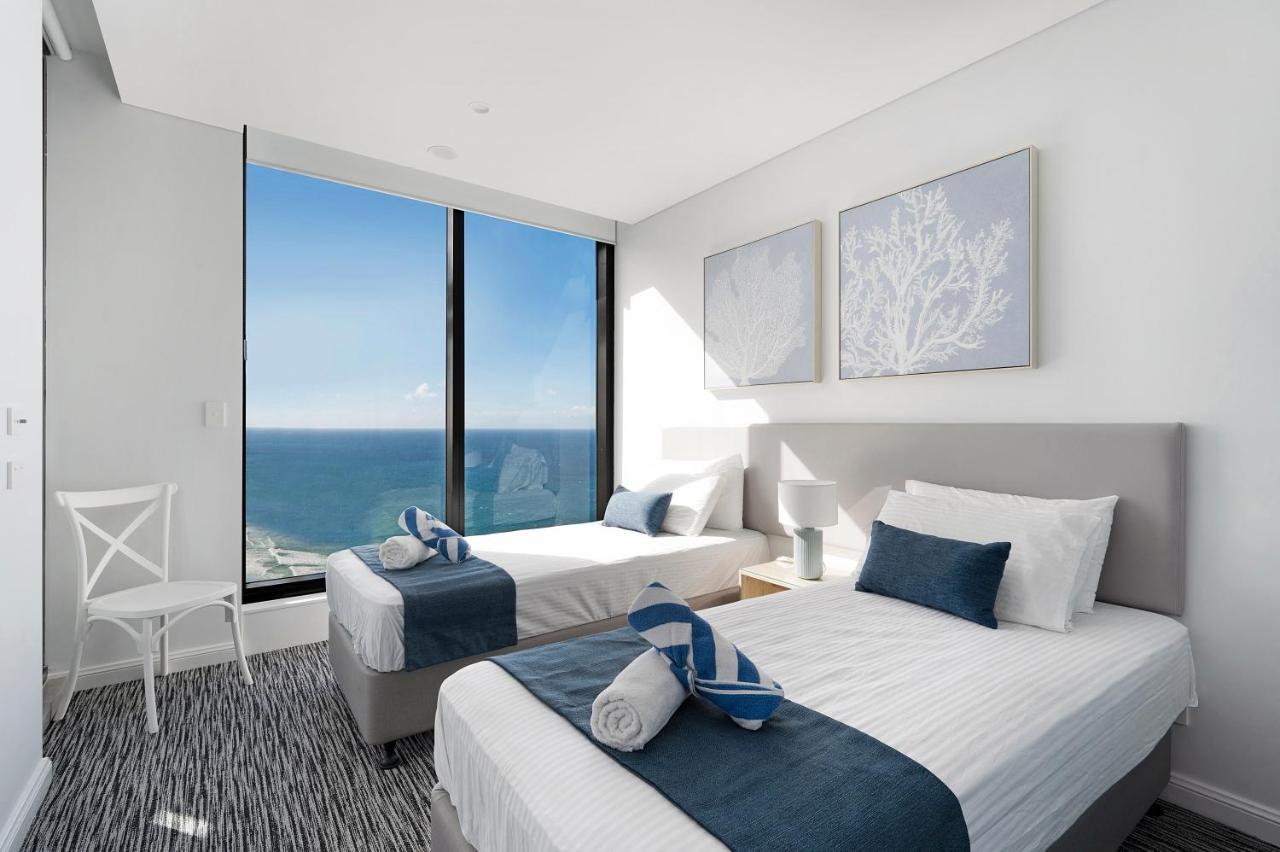 Sea View Beachfront Apartment In Surfers Gold Coast Bagian luar foto