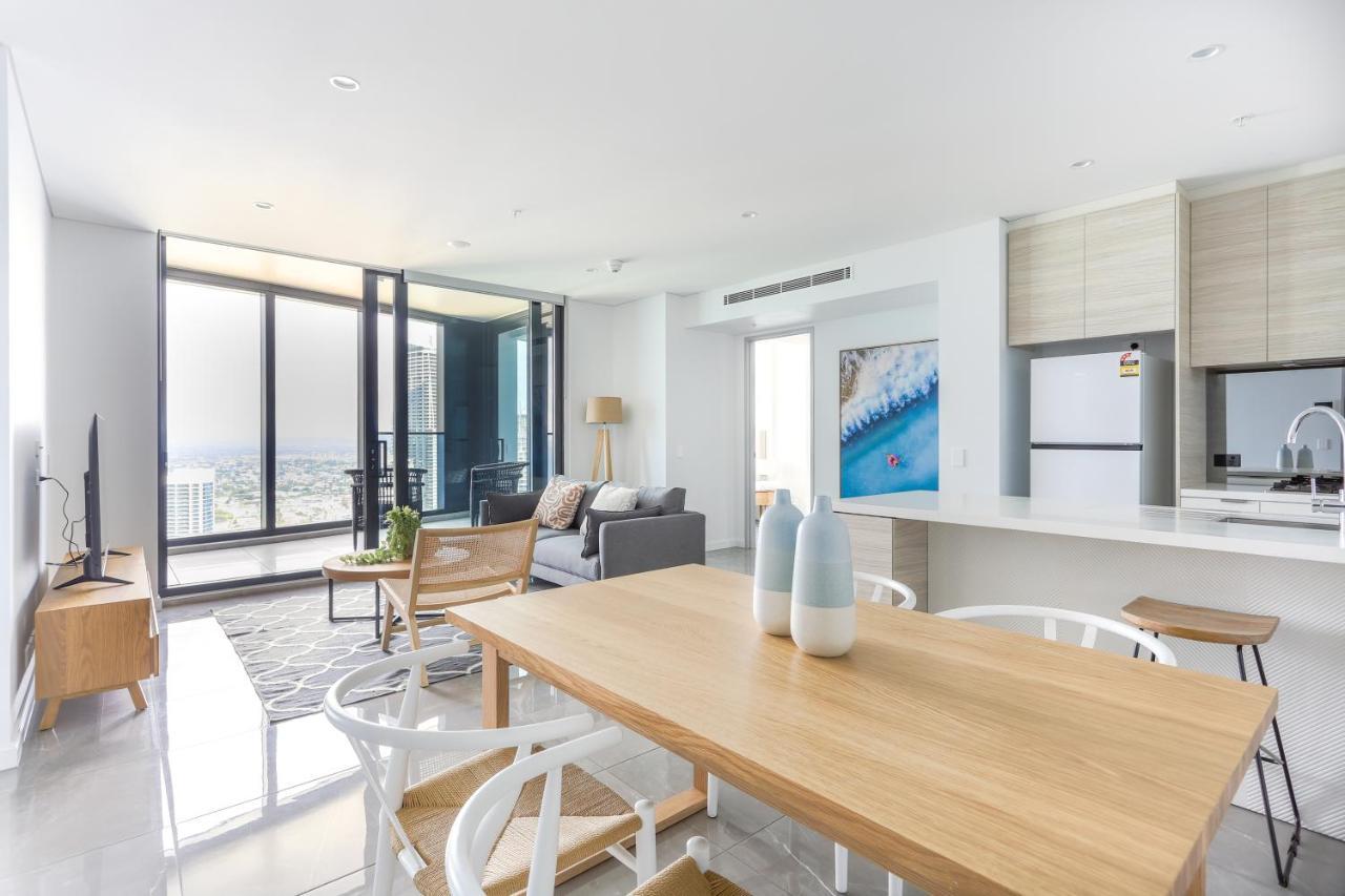 Sea View Beachfront Apartment In Surfers Gold Coast Bagian luar foto