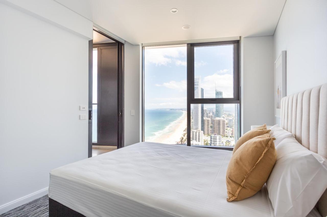 Sea View Beachfront Apartment In Surfers Gold Coast Bagian luar foto